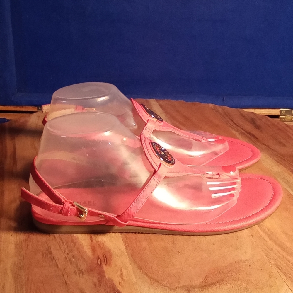 Michael Kors Pink leather with Gold Tone MK Logo Thong Sandals Sz. 9M-US, 39 EU - Picture 2 of 8